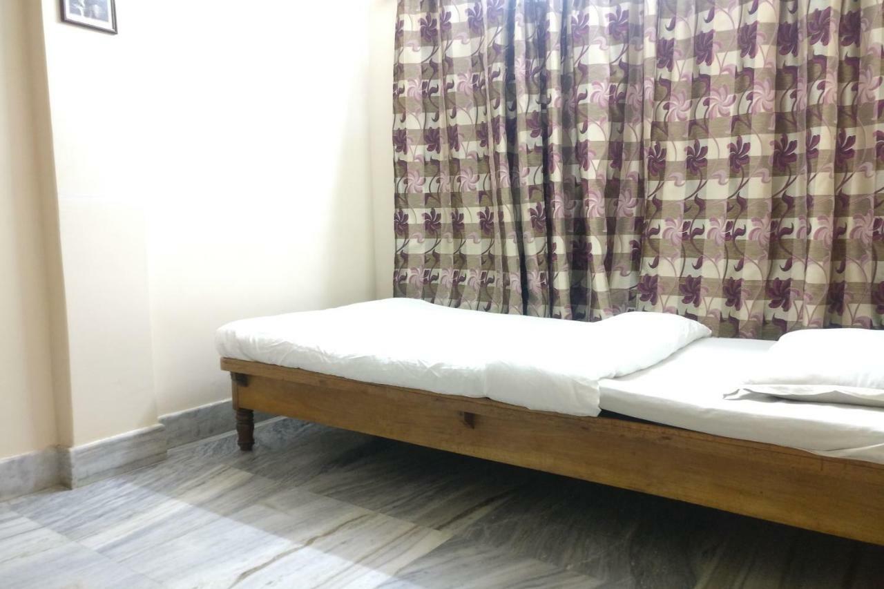 Spot On 37646 Hotel Centre Palace Silchar Eksteriør billede