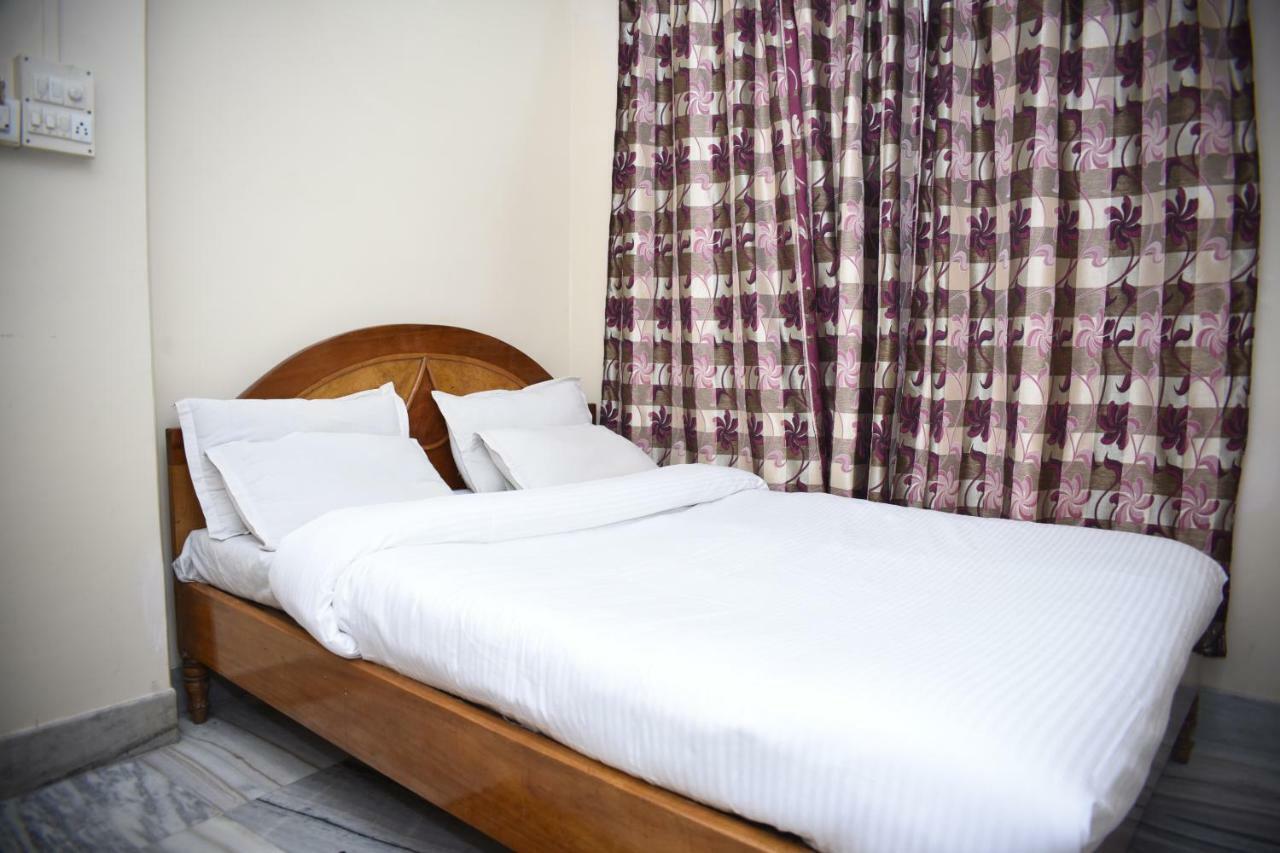 Spot On 37646 Hotel Centre Palace Silchar Eksteriør billede