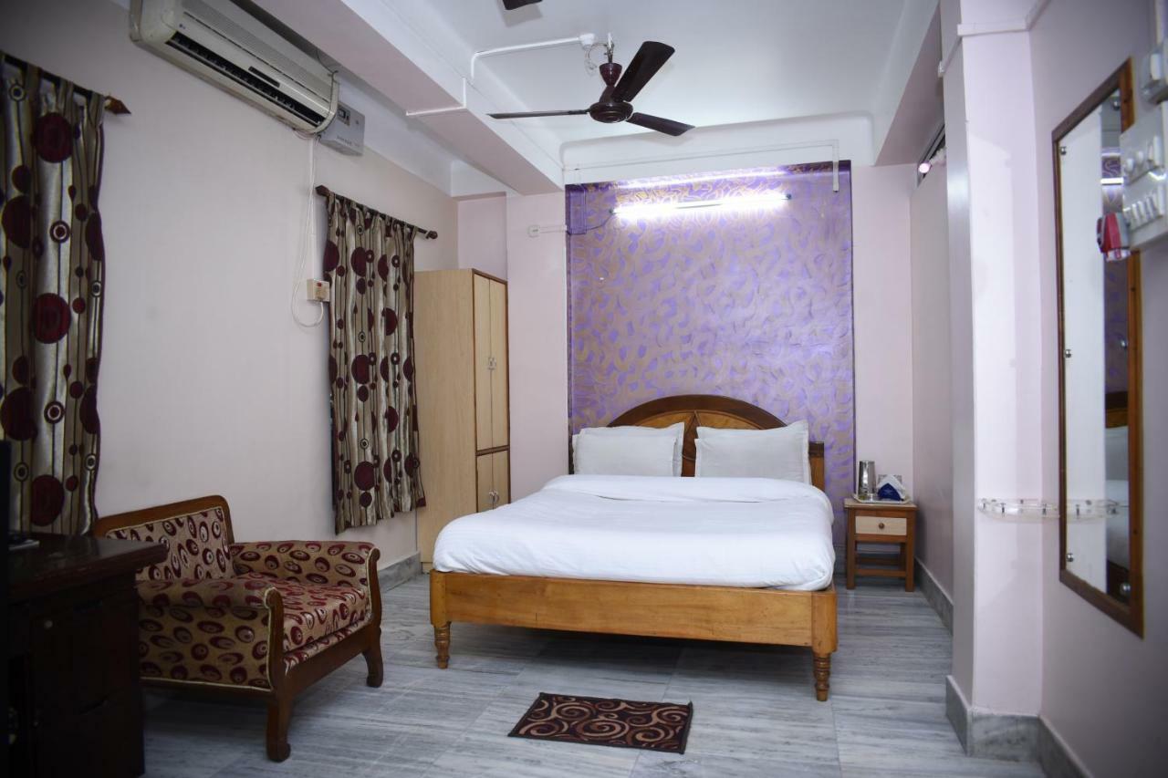 Spot On 37646 Hotel Centre Palace Silchar Eksteriør billede